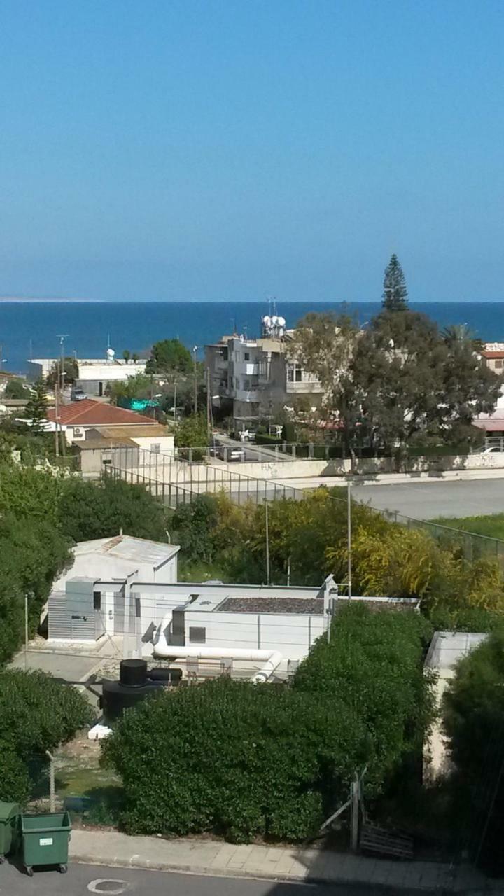 Welcome House Hotel Larnaca Bagian luar foto