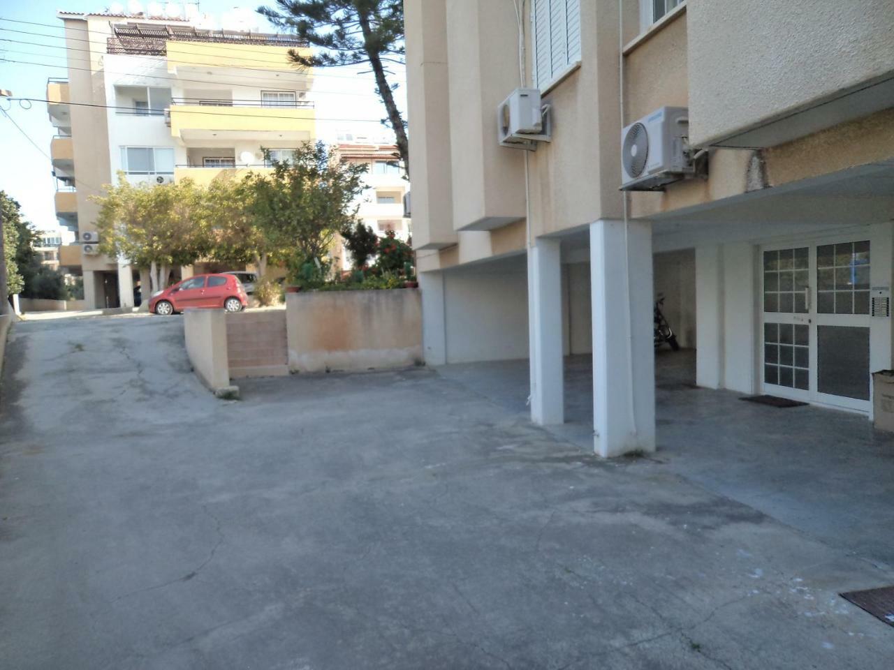 Welcome House Hotel Larnaca Bagian luar foto